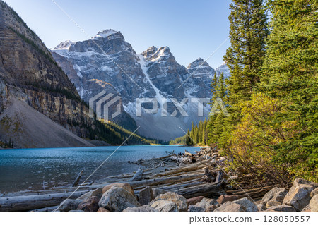 Spectacular view of Moraine Lake, blue glacial lake and snowcapped Ten Peaks. Alberta, Canada 128050557