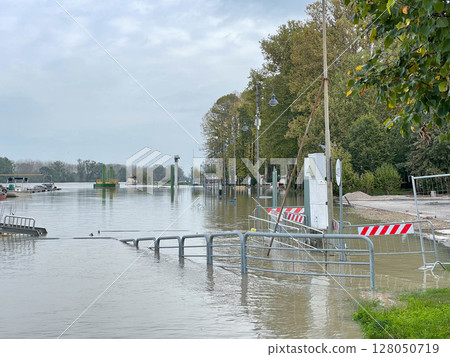 Po river flooding at Boretto, Italiy. High quality 4k footage 128050719