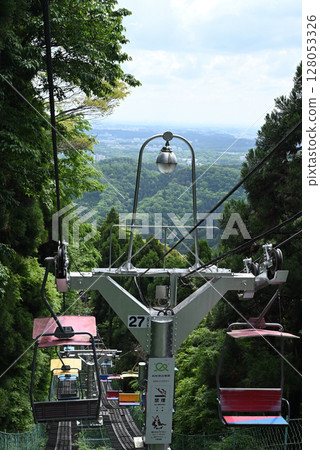 Climbing Mount Takao, Tokyo Climbing Mount Takao, Tokyo 128053326