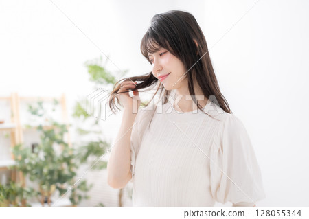 女性的頭髮護理 女性的頭髮護理 128055344