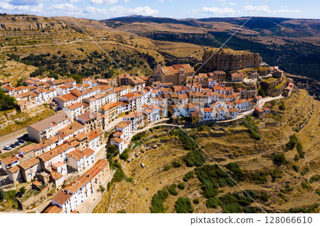 Top view of the city of Ares del Maestrat. Spain 128066610