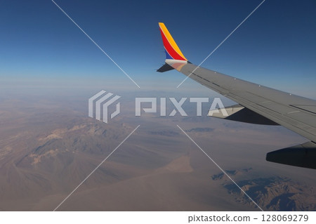View of the Mojave Desert from an airplane 128069279