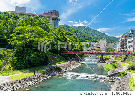 Kanagawa Prefecture: Hakone Yumoto hot spring town Kanagawa Prefecture: Hakone Yumoto hot spring town 128069495