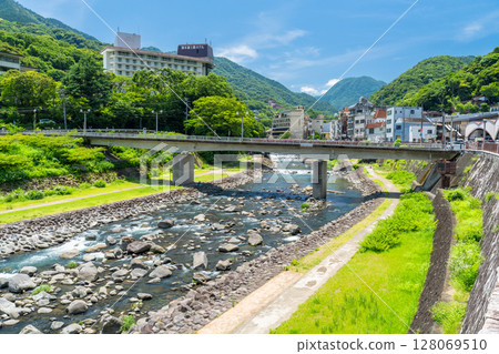 神奈川縣:箱根湯本溫泉街 神奈川縣:箱根湯本溫泉街 128069510