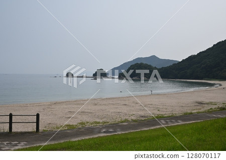 Sumie Beach before the beach opens 128070117