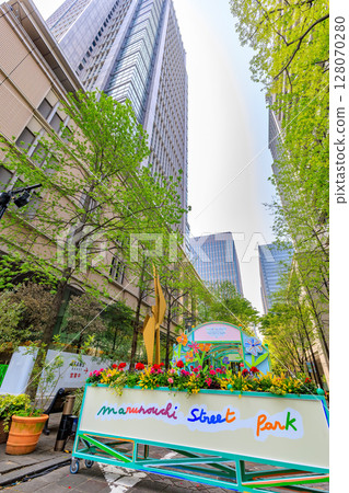 東京千代田區丸之內城市景觀丸之內中通 128070280