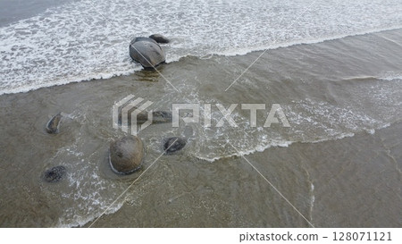 Tide Kissed Boulders on the west coast of South Africa Tide Kissed Boulders on the west coast of South Africa 128071121