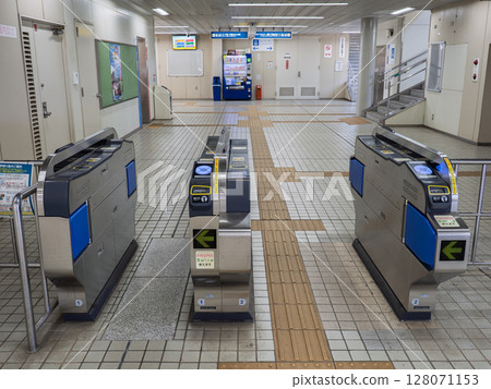 Chiba City Monorail Chiba Park Station ticket gate 128071153