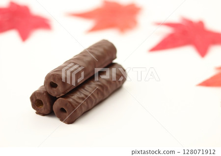 Quality chocolate bar Quality chocolate bar 128071912