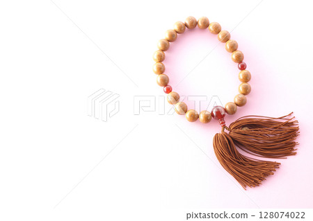 Single shot of prayer beads Single shot of prayer beads 128074022
