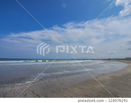 Refreshing midsummer blue sky and coastline Refreshing midsummer blue sky and coastline 128076291