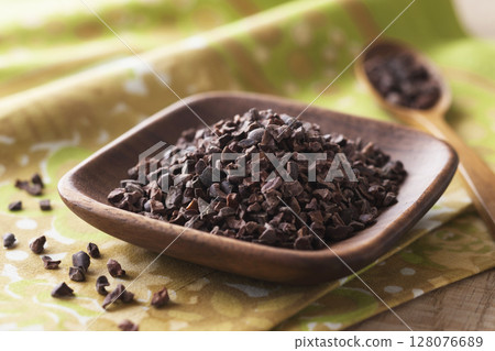 Cacao nib 128076689