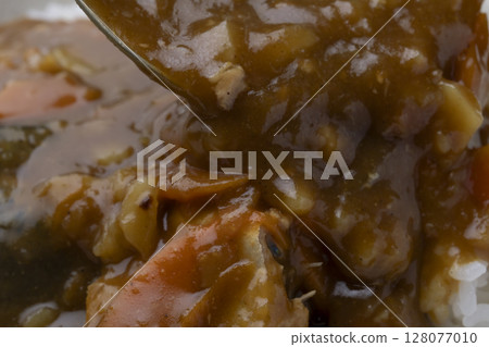 鯖魚咖哩飯 128077010