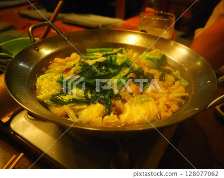 福岡/博多特產內臟火鍋和居酒屋用餐 128077062