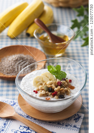 奇亞籽酸奶 128077780