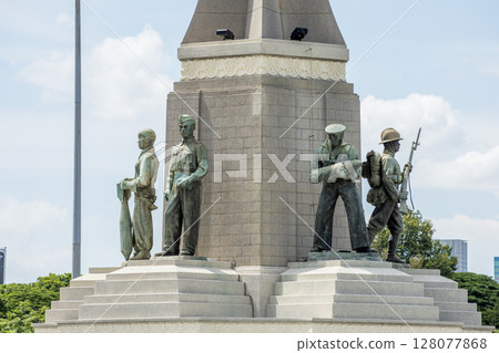Statue of The Victory Monument Statue of The Victory Monument 128077868
