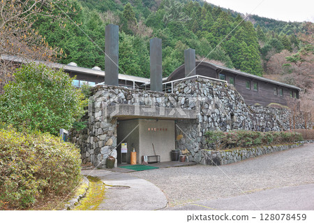 [土鳴歷史博物館] 愛媛郡新居濱市立川町 128078459