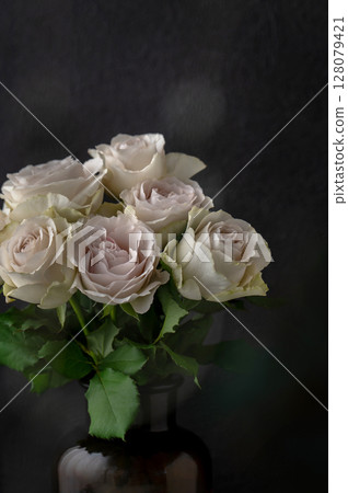 紀念玫瑰、哀悼鮮花 紀念玫瑰、哀悼鮮花 128079421