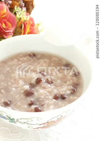 Red bean gruel 128080194