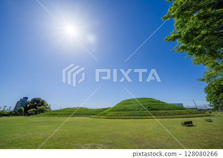 Scenery of Aozuka Tomb Historical Park Scenery of Aozuka Tomb Historical Park 128080266