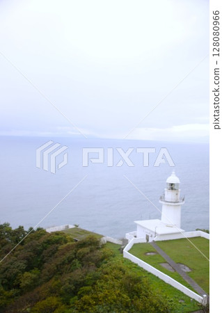 Muroran scenery: Cape Chikyu Lighthouse Muroran scenery: Cape Chikyu Lighthouse 128080966