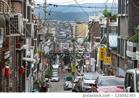 [韓國/首爾附近] 保留磚房的古老街道 128082365