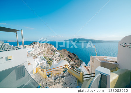 2025年聖托里尼島的美麗風景 128088910