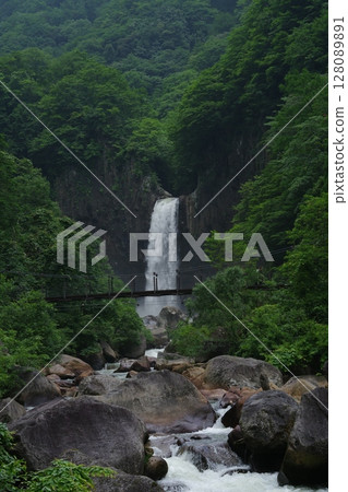 Naena Falls Naena Falls 128089891
