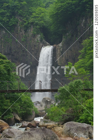 Naena Falls 128089895