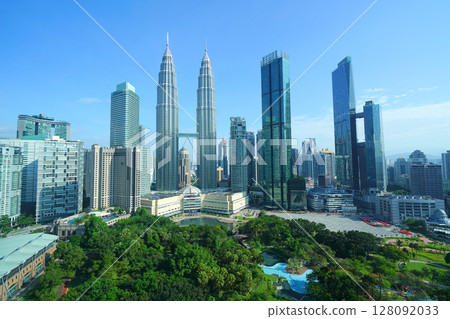 Petronas Twin Towers and KLCC Park, Kuala Lumpur, Malaysia 128092033