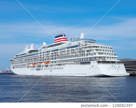 Asuka III anchored at Osanbashi Pier in Yokohama before its first cruise - Cityscape (June 2025) 128092397