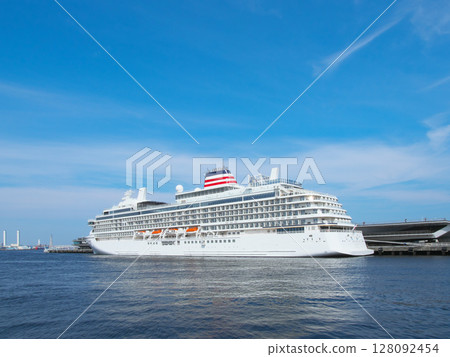 Asuka III anchored at Osanbashi Pier in Yokohama before its first cruise - Cityscape (June 2025) 128092454