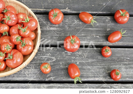 Colorful mini tomatoes 128092927