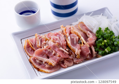 香煎雞肉和清酒 128097549