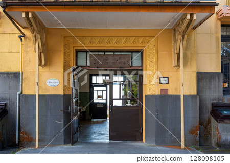 比叡山,坂本纜車山頂站,纜車延歷寺站建築,註冊有形文化財產。滋賀縣大津坂本市 比叡山,坂本纜車山頂站,纜車延歷寺站建築,註冊有形文化財產。滋賀縣大津坂本市 128098105