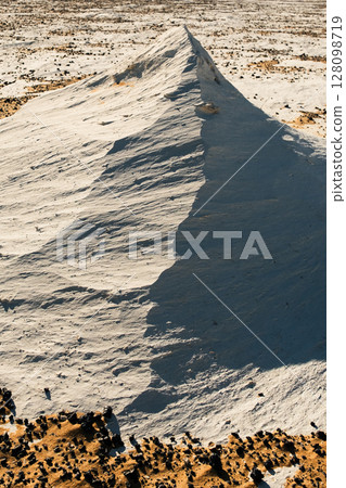desert, sand dunes, sahara 128098719