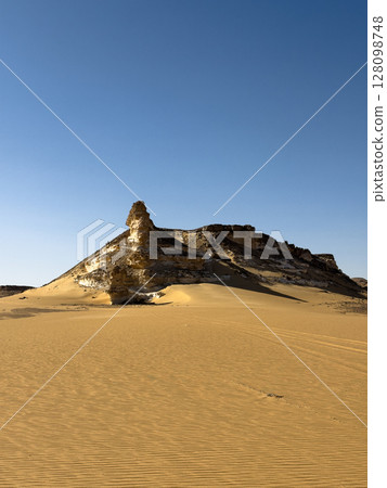 sahara, sand dunes, mountains 128098748