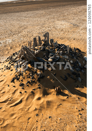 arid, sahara, sand dunes 128098765