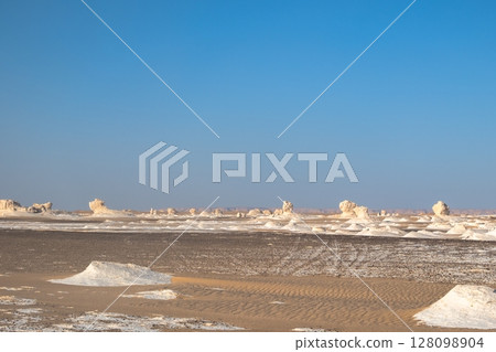 desert, sand dunes, sahara 128098904