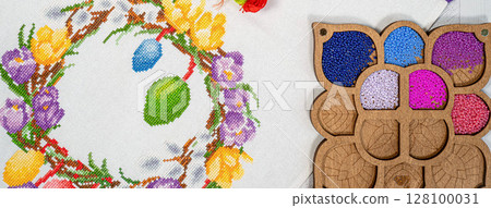 Fabric embroidered Easter wreath with beads of hobby thread 128100031