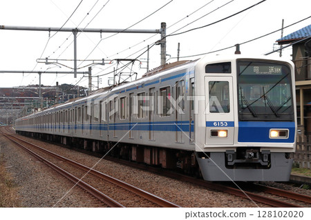Seibu Ikebukuro Line 6000 series aluminum train (direct to Tokyo Metro line) leaving Musashi-gaoka Depot early in the morning 128102020