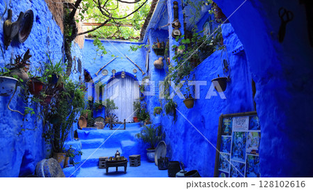 舍夫沙萬藍色城市景觀，位於摩洛哥里夫山脈的北麓 128102616