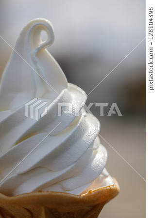 Soft serve ice cream close-up (vanilla) Soft serve ice cream close-up (vanilla) 128104398