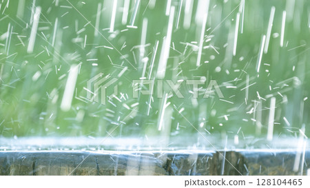 大雨的圖片 128104465