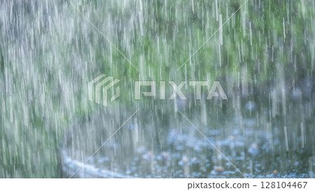 大雨的圖片 128104467