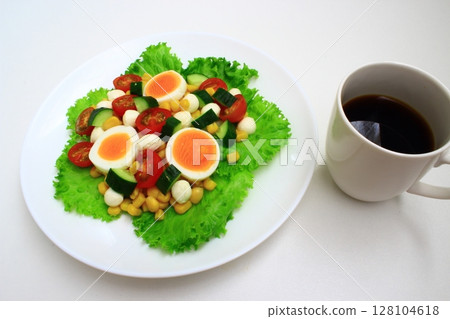 多彩的沙拉 128104618