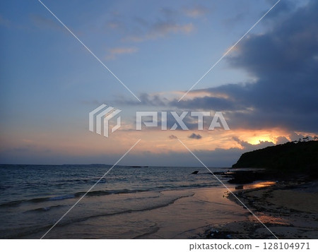 西表島的日出 128104971