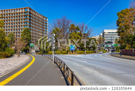 Big city image (Tokyo) Big city image (Tokyo) 128105644