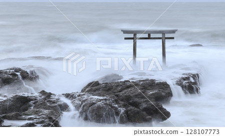 Torii at the sea Torii at the sea 128107773