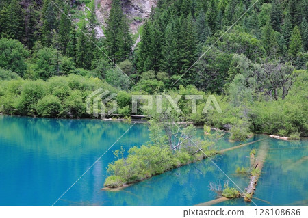 Mysterious lake Mysterious lake 128108686